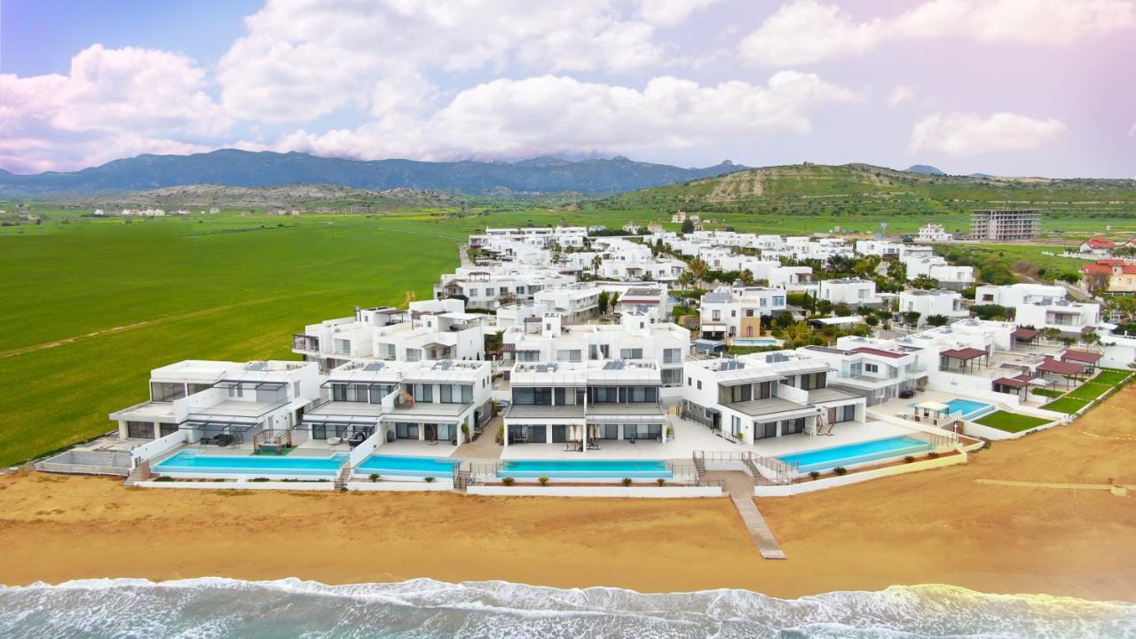 Caesar Beach Villas And Apartments Gastria Eksteriør billede