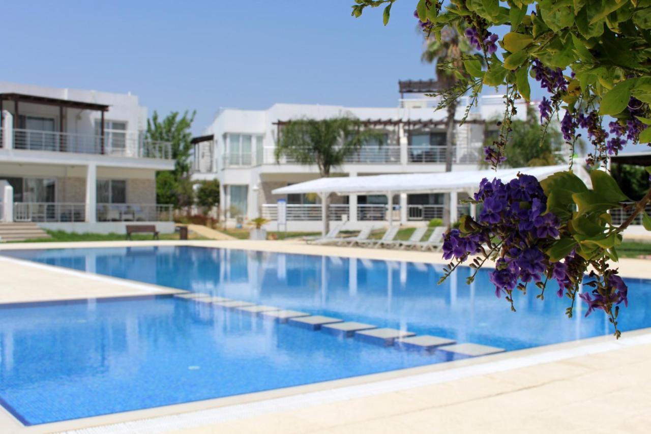 Caesar Beach Villas And Apartments Gastria Eksteriør billede