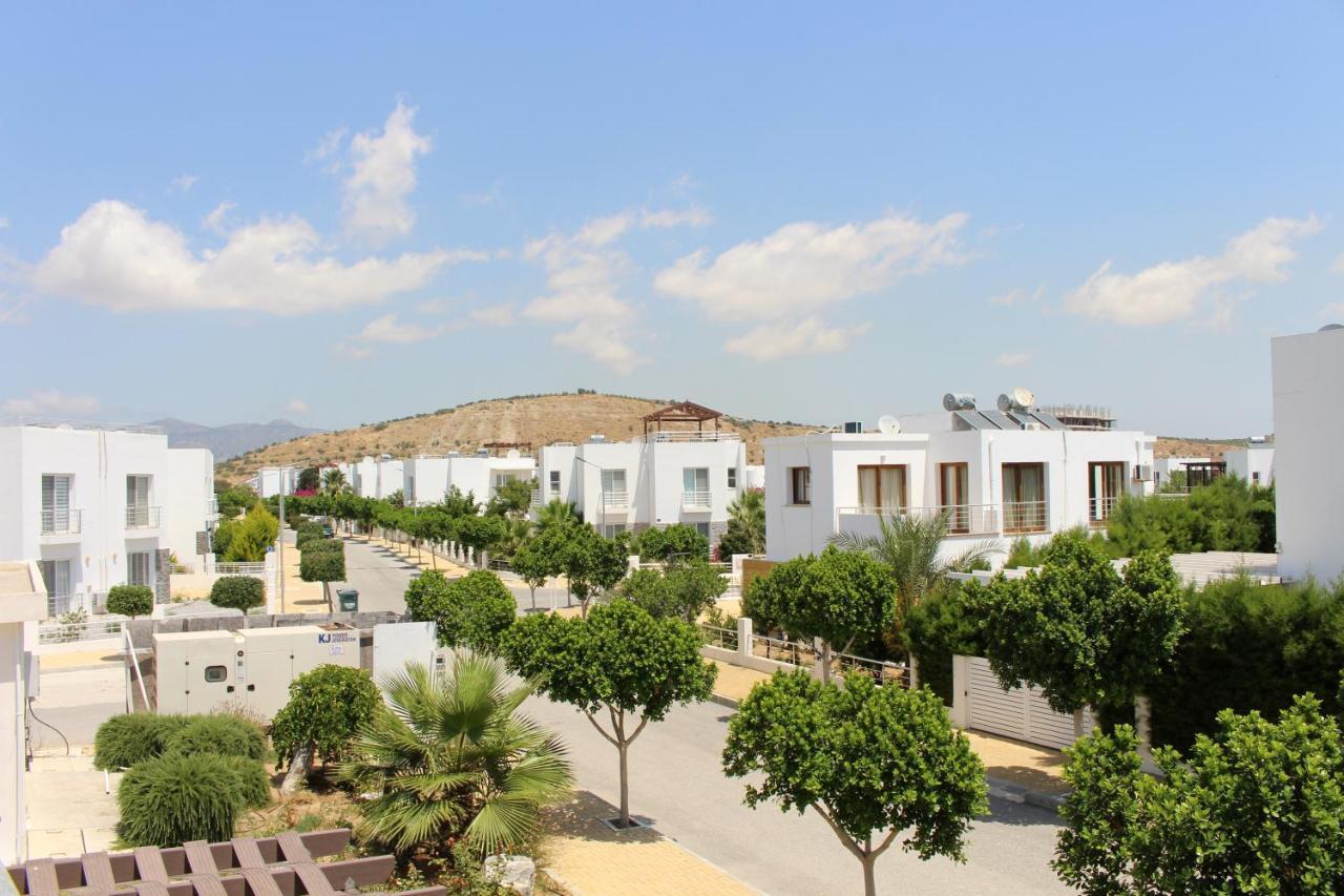 Caesar Beach Villas And Apartments Gastria Eksteriør billede