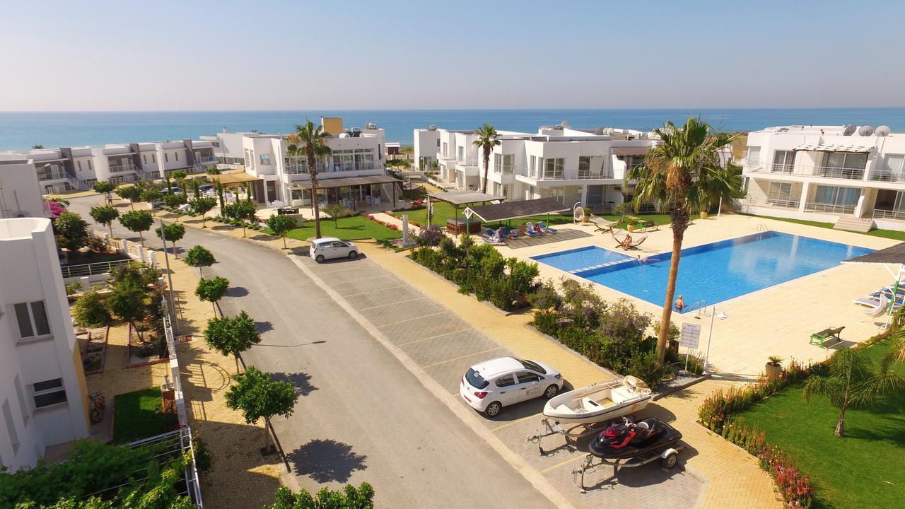 Caesar Beach Villas And Apartments Gastria Eksteriør billede